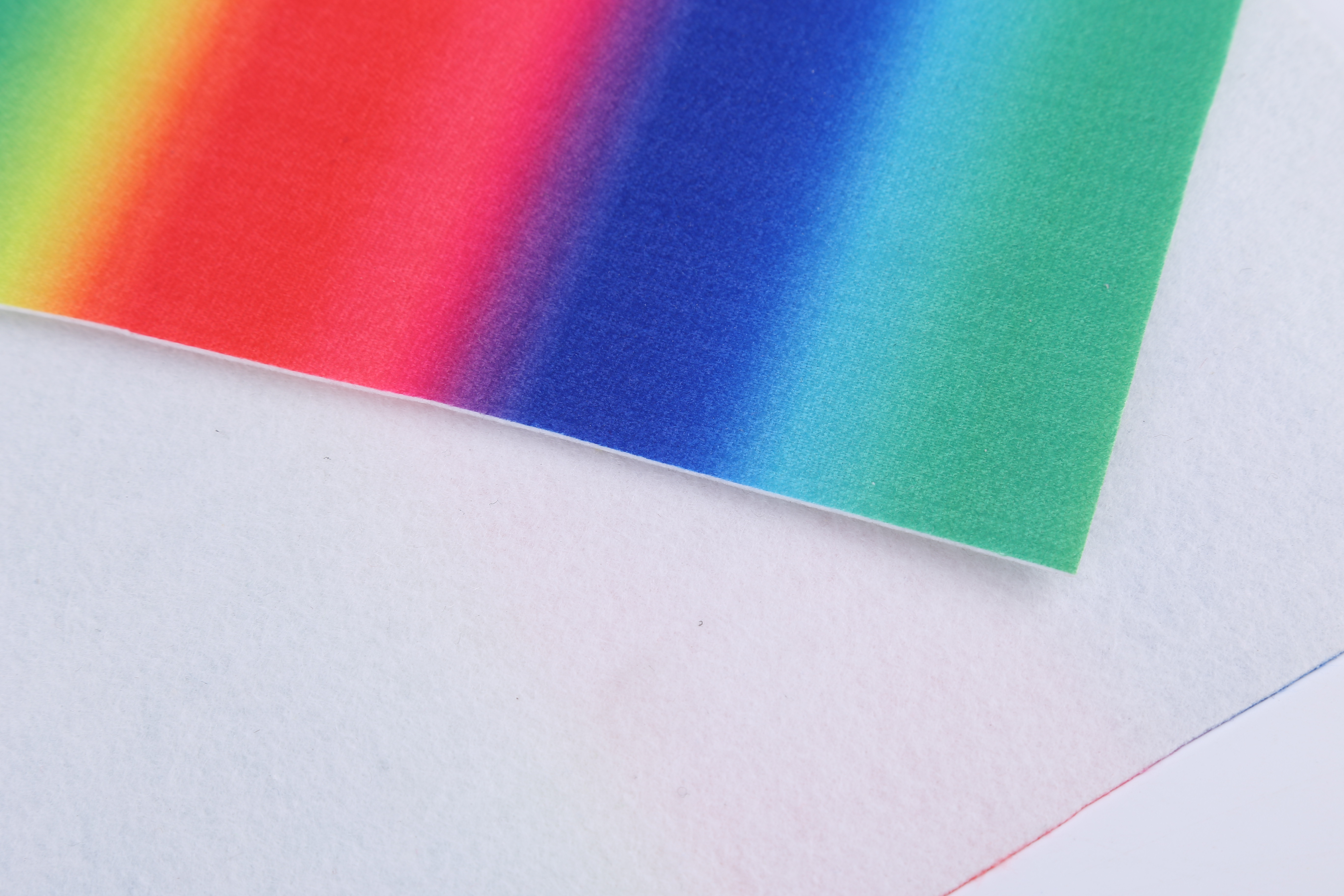 Rainbow PK Lasting Liner